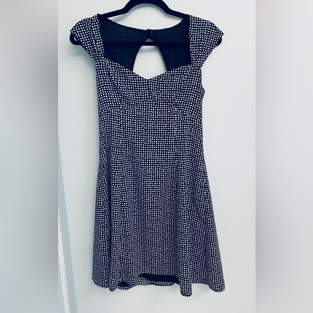 Victoria’s Secret Black & White Heart Sweetheart Skater Dress - Size 4